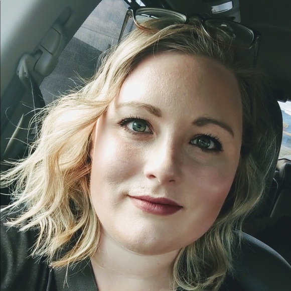 Meet your Posher, Savannah - Picture 1 of 1